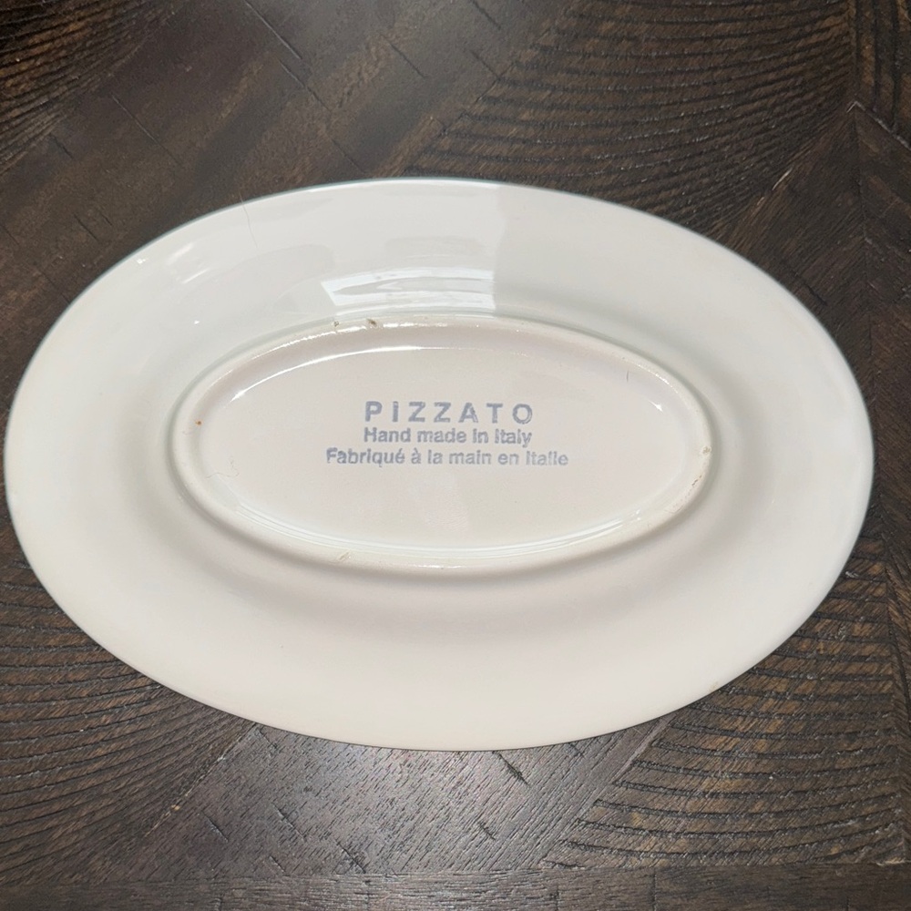 Pizzato handmade in italy White Serveware Set with Gravy Boat and Oval Platter - Picture 6 of 8